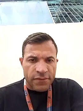 picagrnau (Ask my age) - Gozar gostoso no banheiro dó trabalho