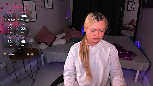 Millie_Vanillies webcam