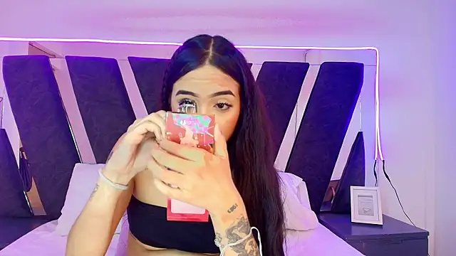 sophia_love__ webcam