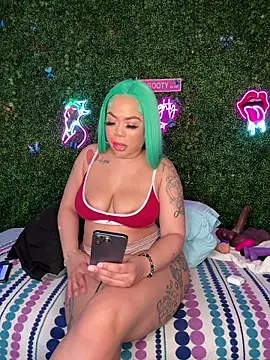 renathickass - RenaThickAss's free webcam - UK Sex Cams