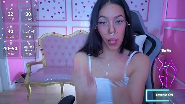 stephania_t - Stephania_t's free webcam