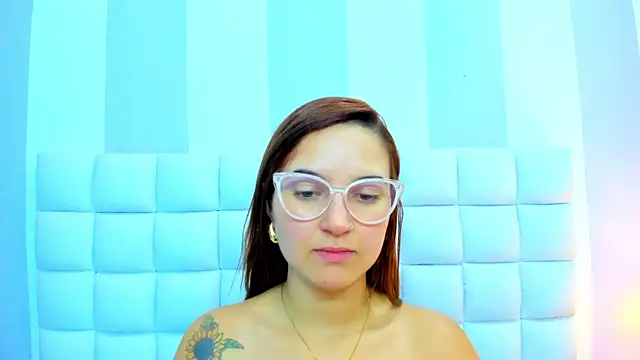 teresasroom_ - Teresasroom_'s free webcam - UK Sex Cams