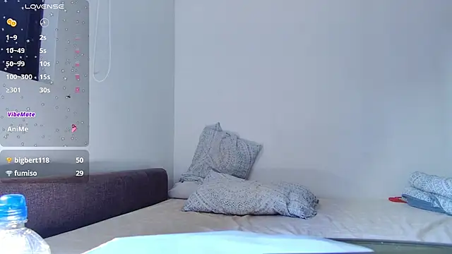 bellatrix25 (F young) - show hot