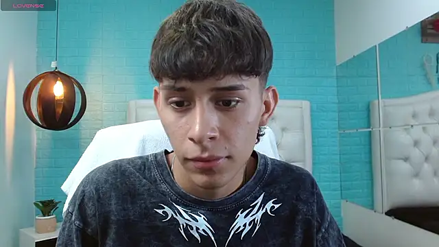 draxblade09 (M twink) - Show my body full naked