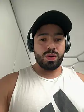 mikeblaree - Mikeblaree's free webcam - UK Sex Cams