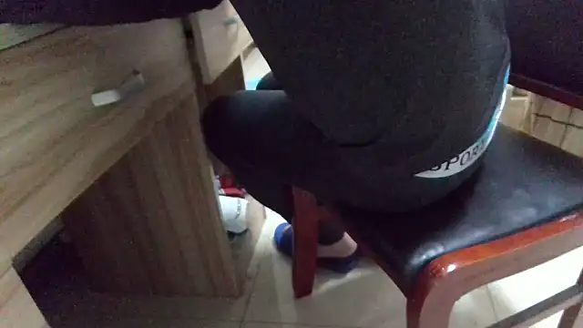 huzi518 - Huzi518's free webcam - UK Sex Cams