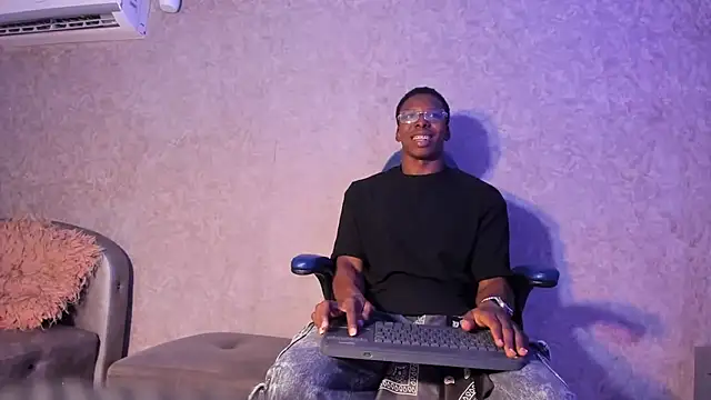 mike_aly (M twink) - 🧨Cock helicopter