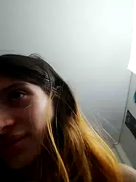 kratosafroditacs - KratosAfroditacs's free webcam - UK Sex Cams