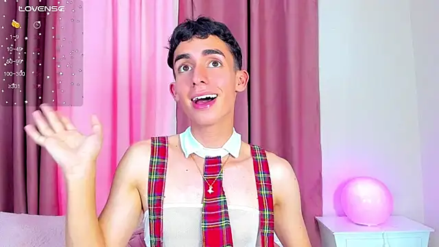 starboyy_77 (M twink) - undress me, i'm so hot