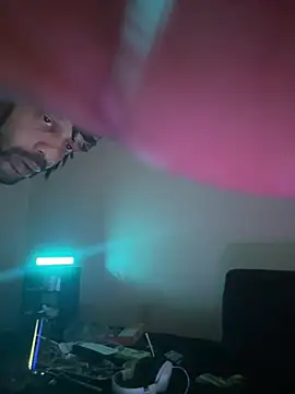 magic_man1085 webcam