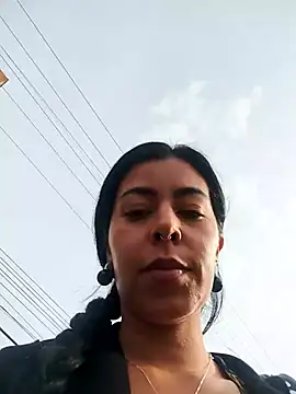 luianna - Luianna's free webcam - UK Sex Cams