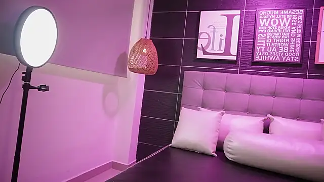 Thalia_Karlson webcam