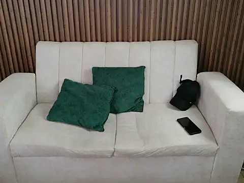 dirty_feelena - Dirty_feelena's free webcam