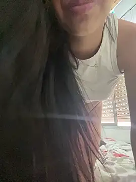 Webcam Model (lulizoee)  is live.Free join now!