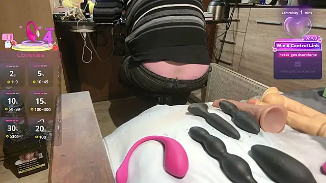 misteryman1956 - Misteryman1956's free webcam - UK Sex Cams