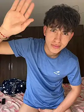 gatito_polo69 (M twink) - morbo dedito en el 🍑 + 🍆 en la boca