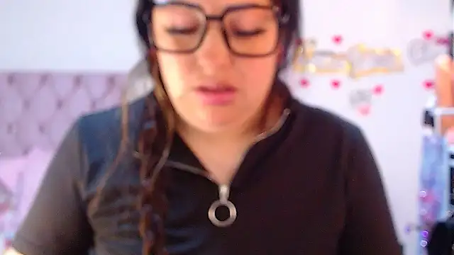 lanaqueen699 - Lanaqueen699's free webcam - UK Sex Cams