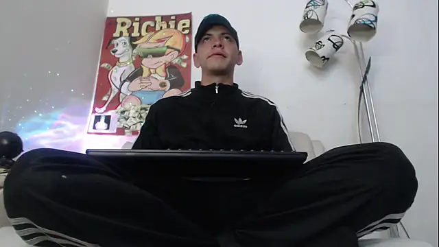 thomasjons_ - Thomasjons_'s free webcam - UK Sex Cams
