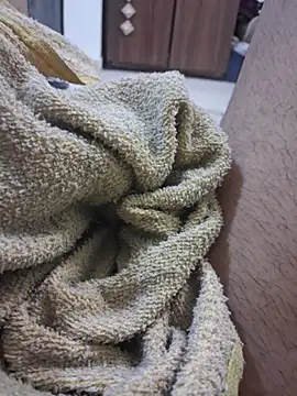 sissydoggy (Ask my age) - Cum and swallow