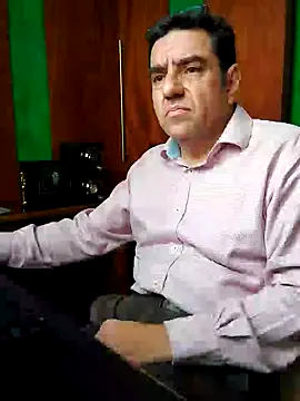 fernandoreuterg (M mature) - Dildo/butt plug and masturbation show