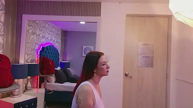 taniablaze - TaniaBlaze's free webcam