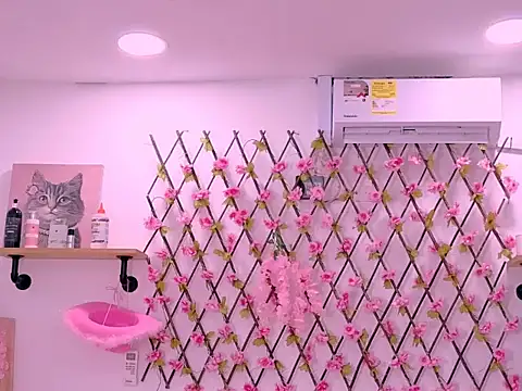 Rachell_Divine webcam