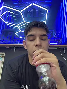 johan_stick (M young) - oil on my body 🥵