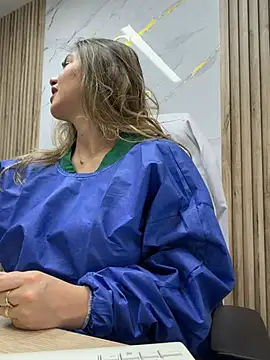 alicee16 Live Webcam on Stripchat