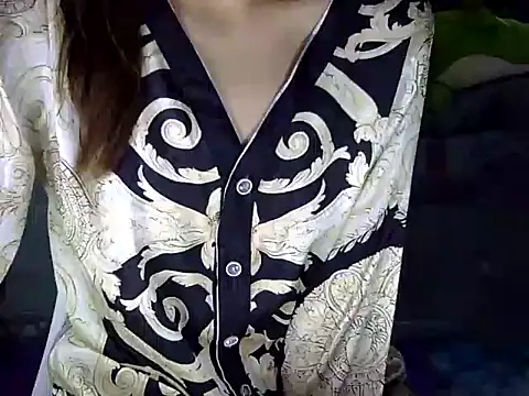 chichi_86 - Chichi_86's free webcam - UK Sex Cams