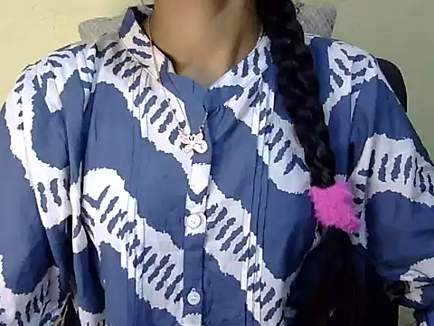 khushi_v - Khushi_v's free webcam - UK Sex Cams