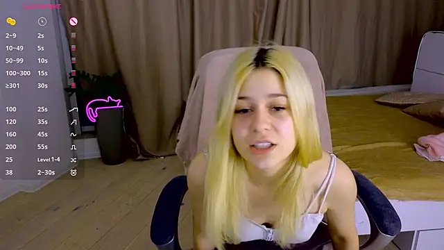 apheliastar - ApheliaStar's free webcam - UK Sex Cams