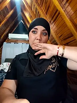 Webcam Model (AmbarBurhan)  is live.Free join now!