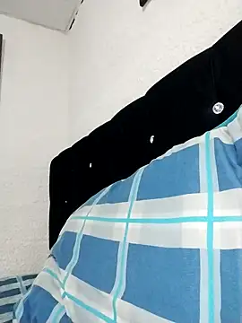 Webcam Model (ElizabethWeil)  is live.Free join now!