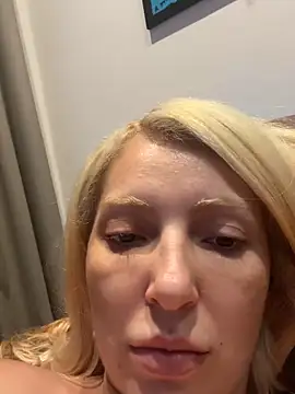 melisboa Live Webcam on Stripchat