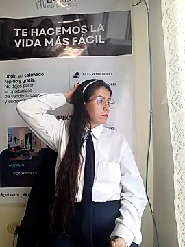 valentina--1 - Valentina--1's free webcam - UK Sex Cams