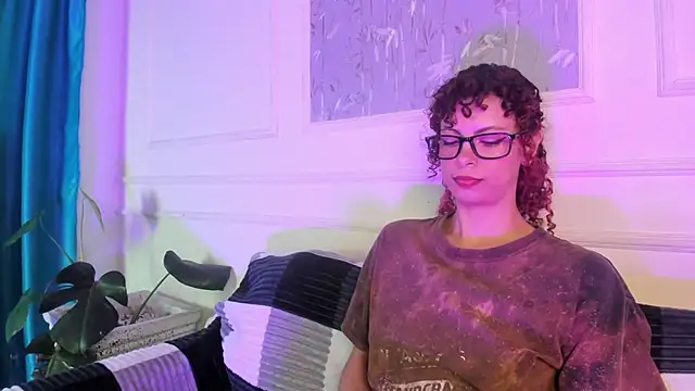 alicemadnes - AliceMadnes's free webcam - UK Sex Cams