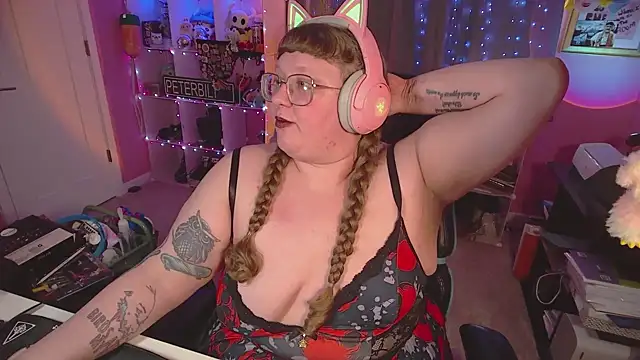 fatveronica - FatVeronica's free webcam