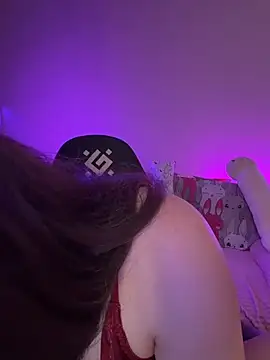 Webcam Model (Your_insomniya)  is live.Free join now!