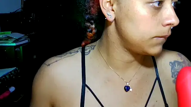 cata_blue__ - Cata_Blue__'s free webcam - UK Sex Cams