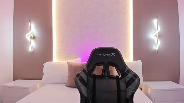 emily_tolson - Emily_tolson's free webcam - UK Sex Cams