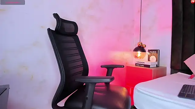 justin_duque (M young) - Spanks ass doggy