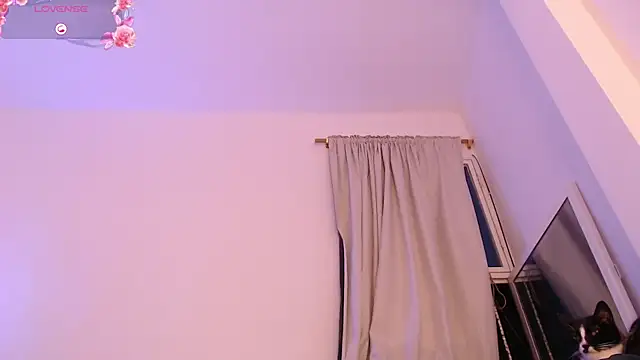 chiarafustox - Chiarafustox's free webcam - UK Sex Cams