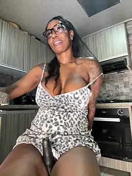 bustykeyla - Bustykeyla's free webcam