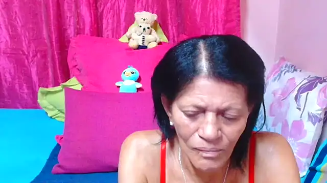 sluttyroxy - SLUTTYROXY's free webcam