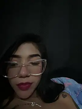 Webcam Model (ElaRose_12)  is live.Free join now!