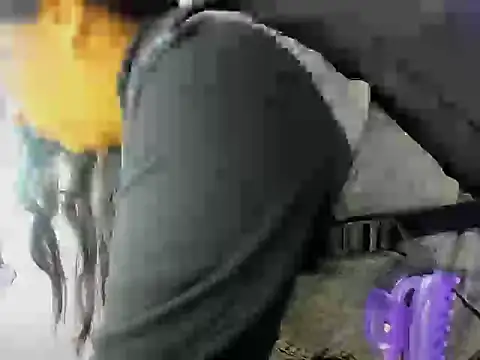 charis_21 - Charis_21's free webcam