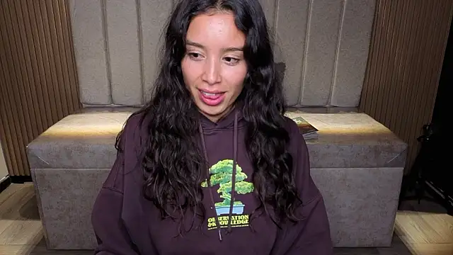 _mia_evans_1 - _Mia_Evans_1's free webcam - UK Sex Cams