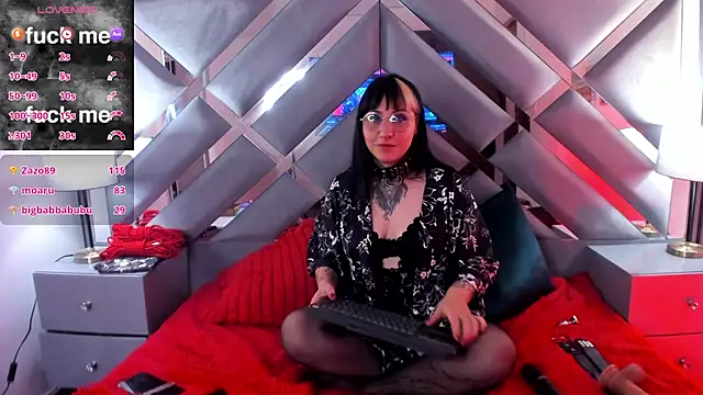 ravenna666_ - Ravenna666_'s free webcam - UK Sex Cams