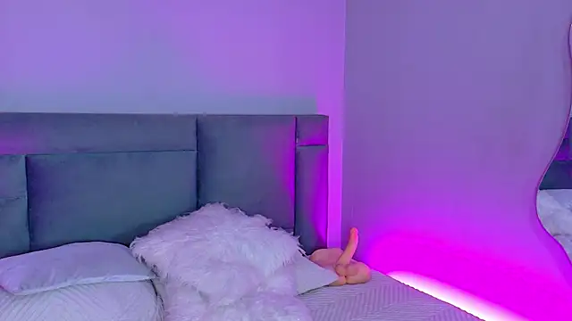 alynallen - AlynAllen's free webcam - UK Sex Cams