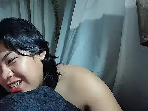 huntrix2025 - Huntrix2025's free webcam - UK Sex Cams